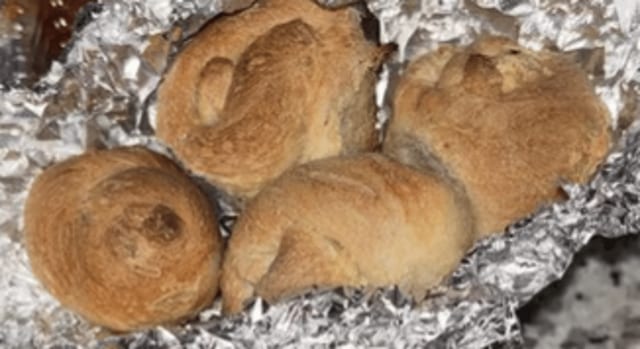 Garlic Knots.